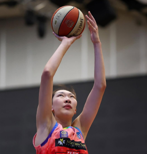 乐鱼官网-韩旭伤停1场复出又伤了:只打11分钟膝盖扭伤 4中1仅2分创新低